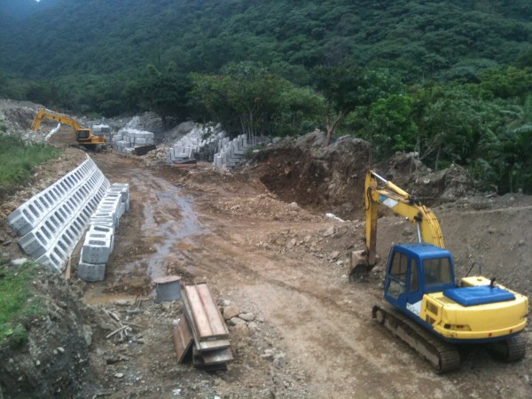 東清野溪整治工程 蘭嶼島上風光好?還是水泥之島的開發序曲?