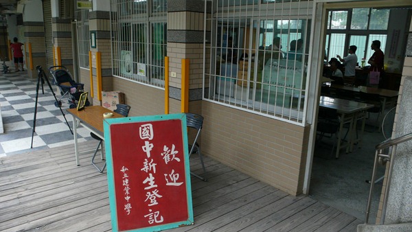 image009