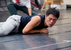 追尋正義之旅,需要團結與勇氣。