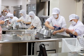 用手肘關水龍頭是必備習慣