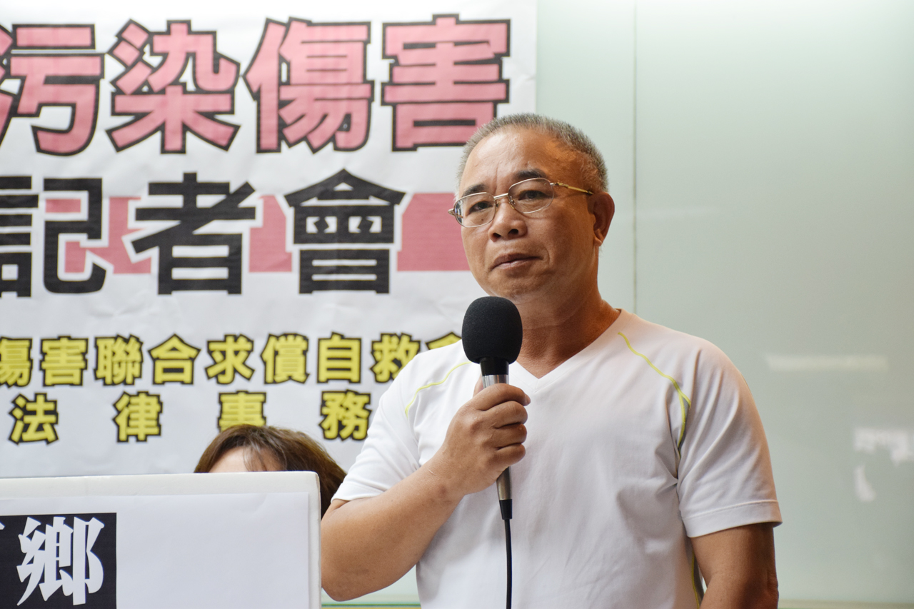 台西居民林進郎的親人也死於大腸癌、肺腺癌，希望藉由訴訟讓台塑正視環境問題。（攝影／潘子祁）