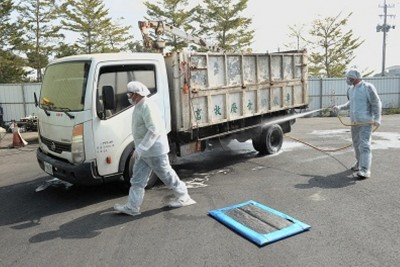 防檢局表示，動物運輸車輛為禽流感病毒傳播重要媒介之一，因此必須落實消毒。(圖/摘自行政院網站)