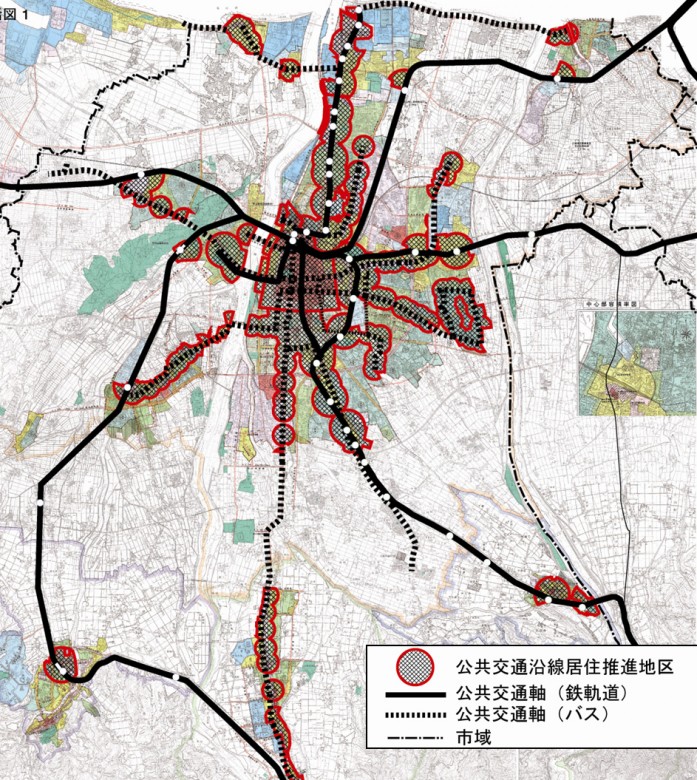 日本山富市規劃長照時，藉由公車、輕軌班次規劃，帶動城市發展，老人也可徒步搭乘大眾運輸系統就醫、休閒。（林金立提供）