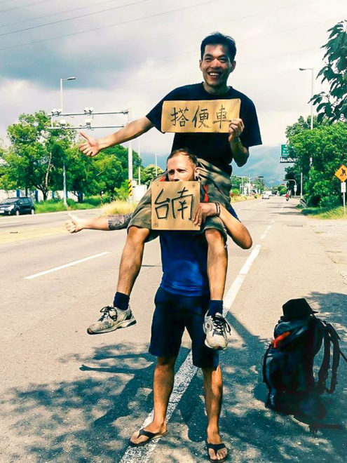 「這樣子我們會明顯一點，車子就會看到我們了。」－Lois（空屋筆記提供）