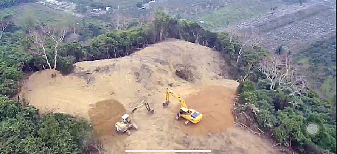 砍光山頭做光電 破壞二戰遺址文資 石頭營聯盟發動連署 呼籲停工檢討 上下游news Market 砍光山頭做光電 破壞二戰遺址文資 石頭營聯盟發動連署 呼籲停工檢討 上下游news Market