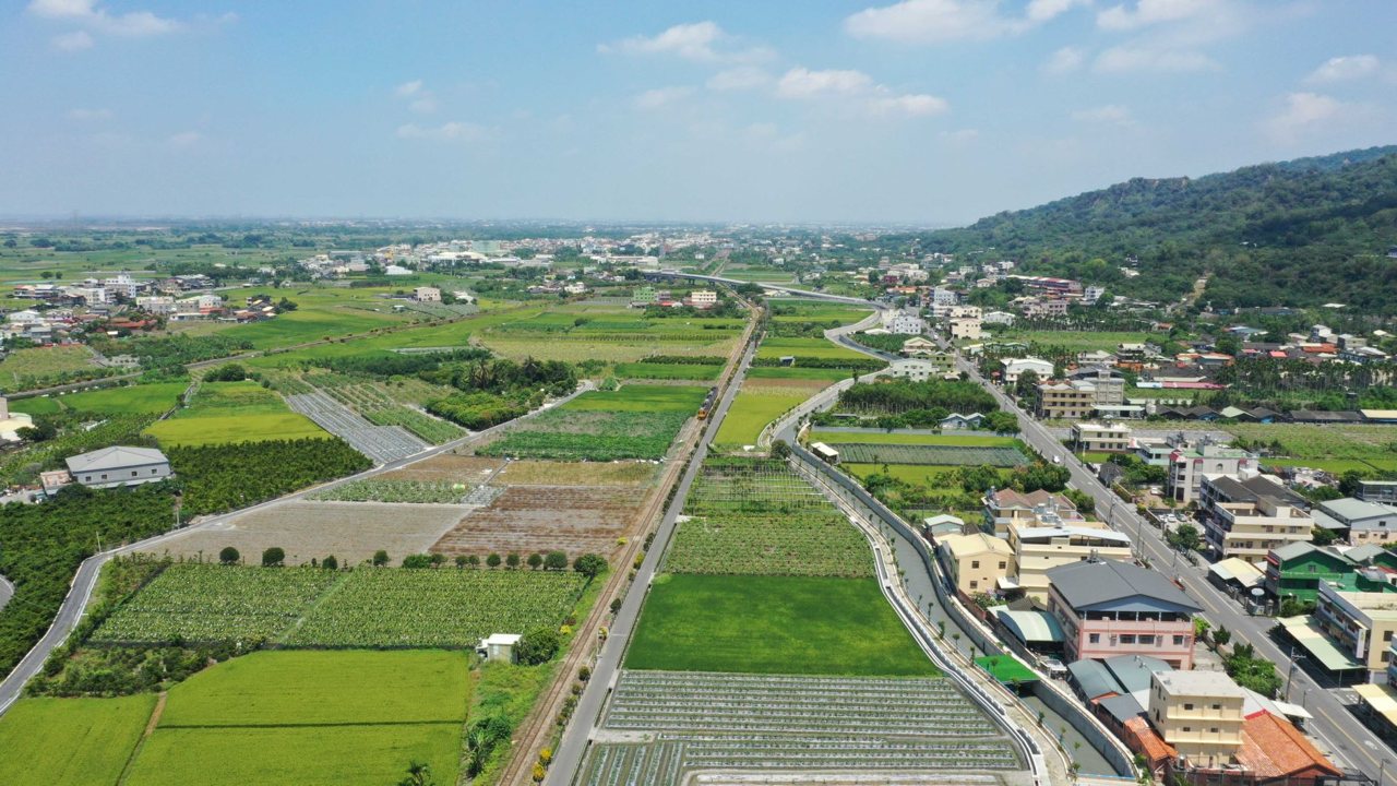 慢生活魅力小村 二水源泉社區 八堡圳跑水 黑泥田拔河 還有長輩復興竹編傳奇 上下游news Market