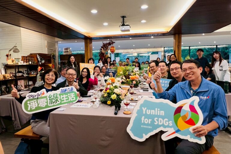 台大沙盒團隊成員與雲林團隊成員的合影