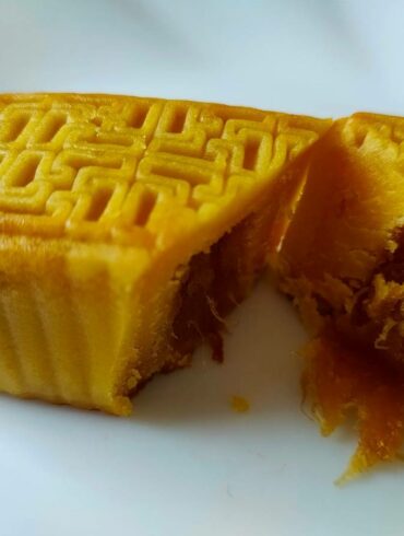 鳳梨澄沙奶黃，土鳳梨的酸，很是迷人(攝影/黃惠鈴)