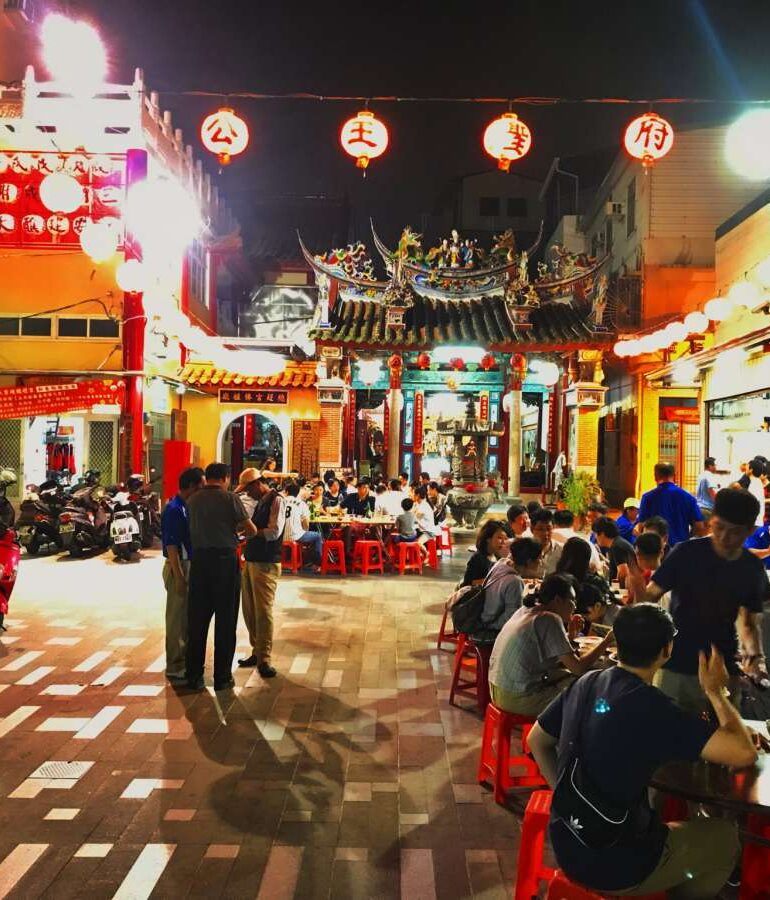 總趕宮前的松仔腳燒烤，是老台南人的最愛(攝影/蔡宗昇)