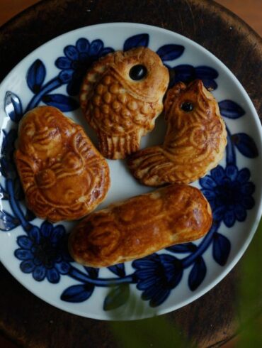 佛公、鯉魚、雞仔和豬仔造型「豬籠餅」（攝影／包子逸）