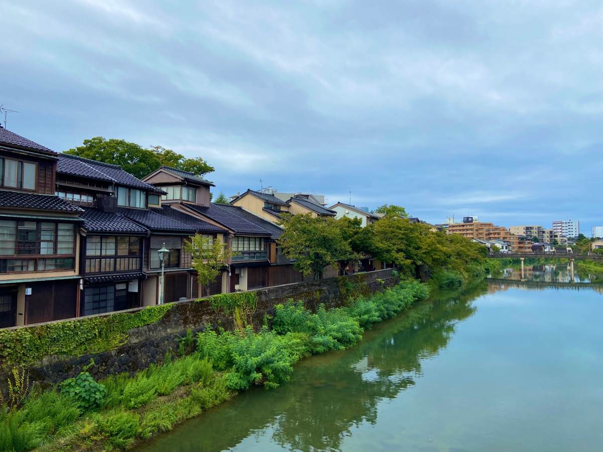 近江町市場生食店家(攝影/周姚萍)