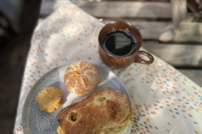 出爐日的早餐(攝影/劉怡伶)