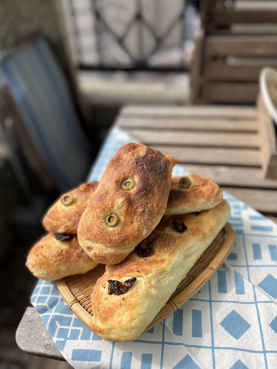 油漬蕃茄乾橄欖麵包(攝影/劉怡伶)